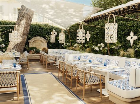 louis vuitton restaurant st tropez